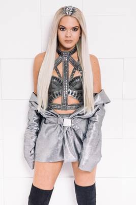 Louisa Johnson Poster 2662742