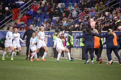 Lucy Bronze Poster 3689945