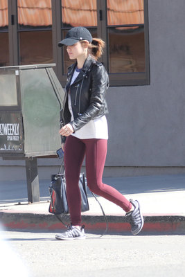 Lucy Hale Poster 3275409