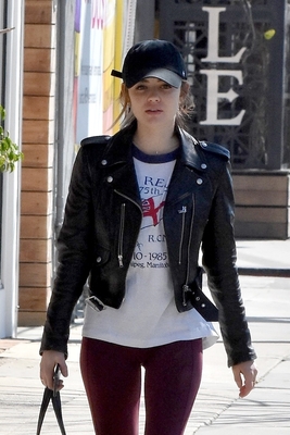 Lucy Hale Poster 3275575