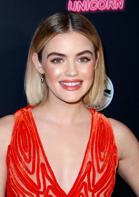 Lucy Hale Poster 3746905