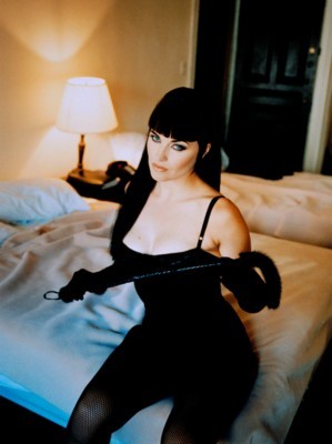 Lucy Lawless Poster 1339912