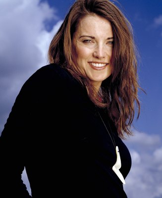 Lucy Lawless Poster 2026137