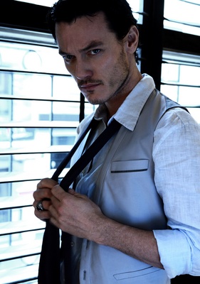 Luke Evans Poster 2304882