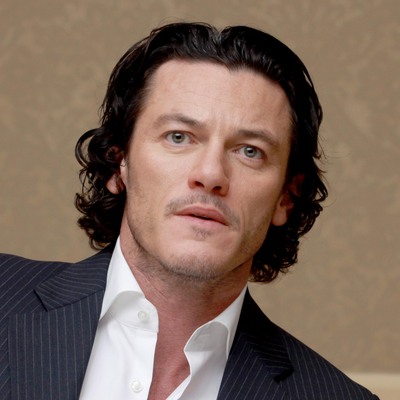 Luke Evans Poster 2363970