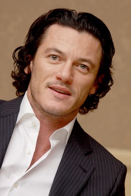 Luke Evans Poster 2363974