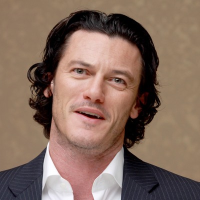 Luke Evans Poster 2363976