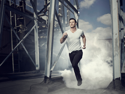 Luke Evans Poster 2454398
