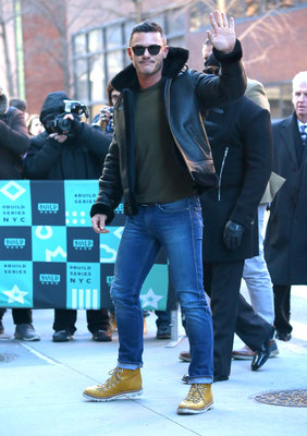 Luke Evans Poster 2974779