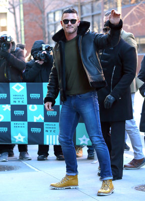 Luke Evans Poster 2974780