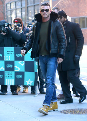 Luke Evans Poster 2974783