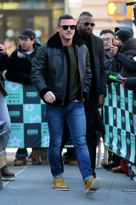 Luke Evans Poster 2974792