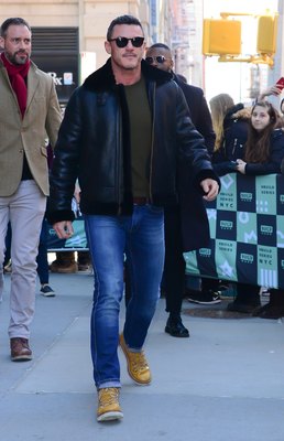 Luke Evans Poster 2974811