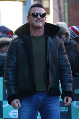 Luke Evans Poster 2974829