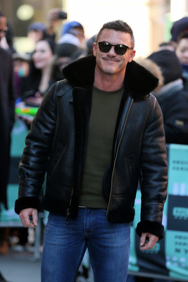 Luke Evans Poster 2974832