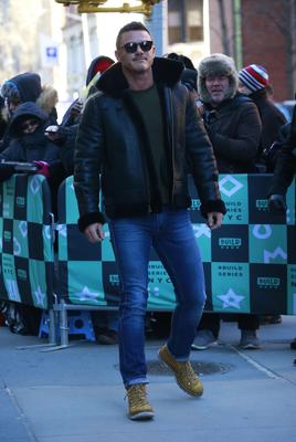 Luke Evans Poster 2974842