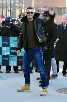 Luke Evans Poster 2974845