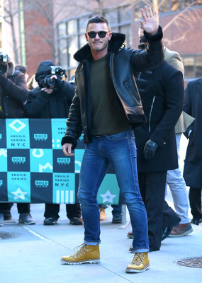 Luke Evans Poster 2974847