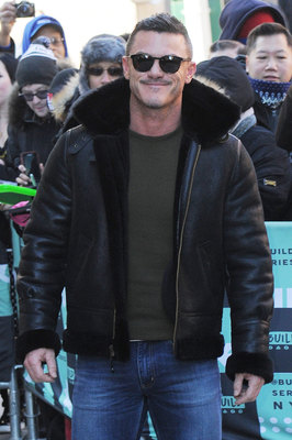 Luke Evans Poster 2974856