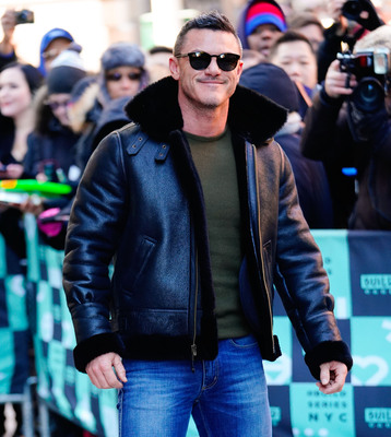 Luke Evans Poster 2974879