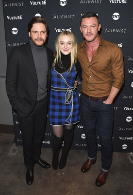 Luke Evans Poster 2974881