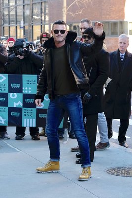 Luke Evans Poster 2974887