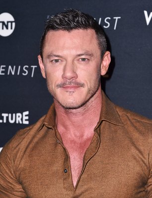 Luke Evans Poster 2974934