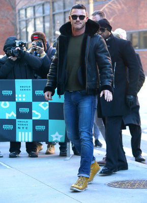 Luke Evans Poster 2974935