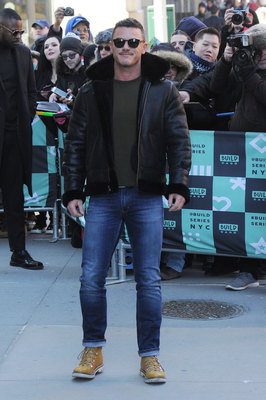 Luke Evans Poster 2974936