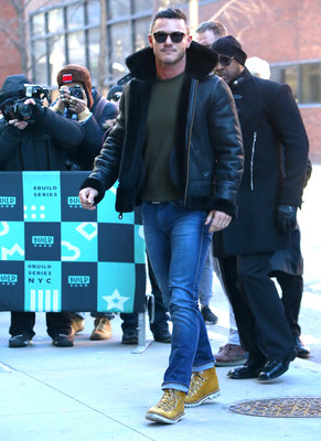 Luke Evans Poster 2974937