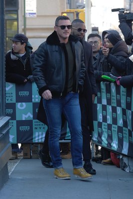 Luke Evans Poster 2974952