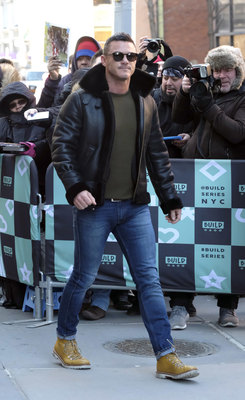 Luke Evans Poster 2974969