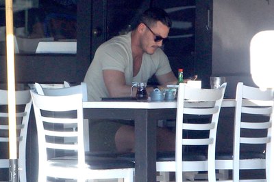 Luke Evans Poster 3089046