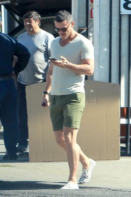 Luke Evans Poster 3089060