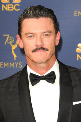Luke Evans Poster 3740984