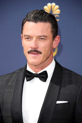 Luke Evans Poster 3740985