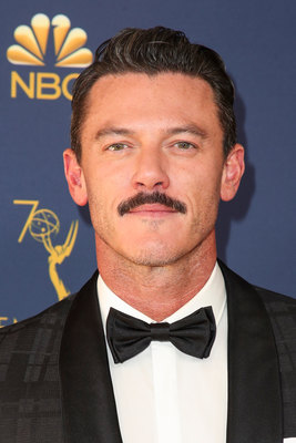 Luke Evans Poster 3740991