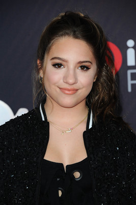 Mackenzie Ziegler Poster 3160397