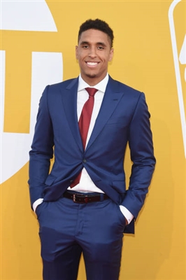 Malcolm Brogdon Poster 3378067