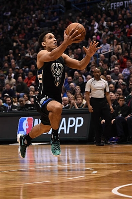 Malcolm Brogdon Poster 3378105