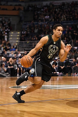 Malcolm Brogdon Poster 3378135