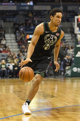 Malcolm Brogdon Poster 3378176
