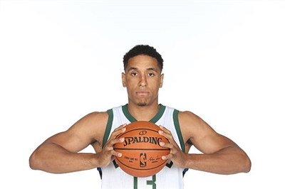 Malcolm Brogdon Poster 3378203