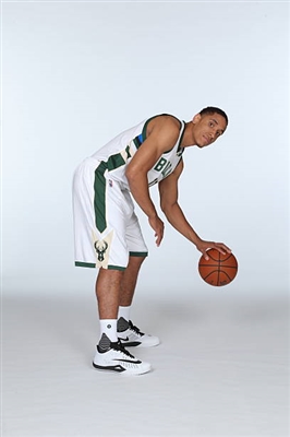 Malcolm Brogdon Poster 3378221