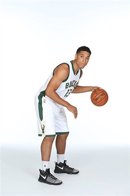 Malcolm Brogdon Poster 3378259