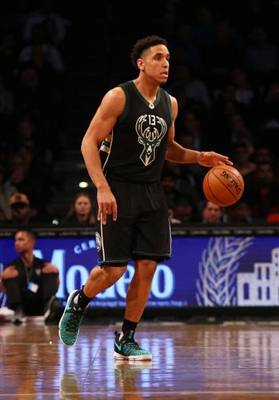Malcolm Brogdon Poster 3378279