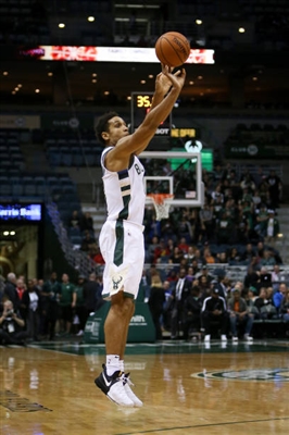 Malcolm Brogdon Poster 3378307