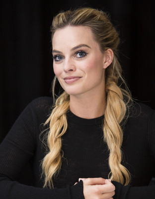 Margot Robbie Poster 2613338