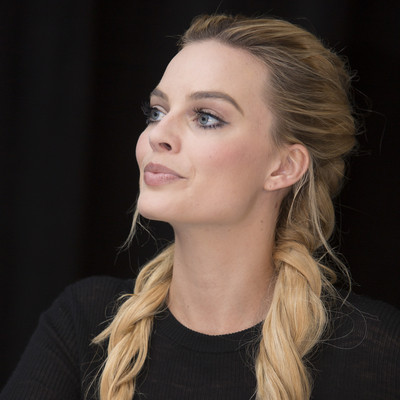 Margot Robbie Poster 2613345