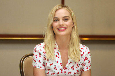 Margot Robbie Poster 2613360